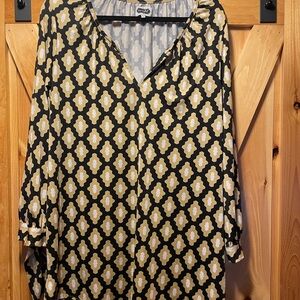 Black & Gold Patterned V-Neck Women’s Tunic top size large